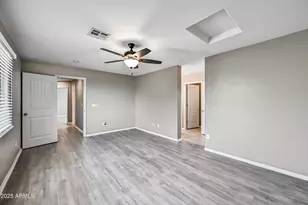 8053 W Waltann Ln, Peoria, AZ 85382 - Photo 13