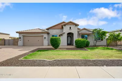 941 E Lowell Avenue, Gilbert, AZ 85295 - Photo 1
