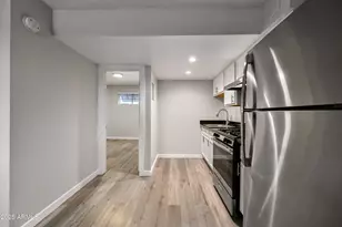 3025 N 32nd St, Phoenix, AZ 85018 - Photo 5
