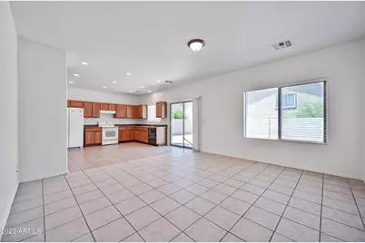 630 E Dekalb Lane, Phoenix, AZ 85040 - Photo 3