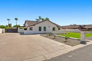 129 E Citation Ln, Tempe, AZ 85284 - Photo 3
