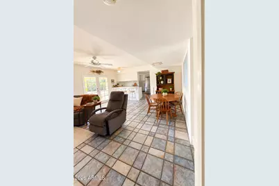 13821 N 40th Avenue, Phoenix, AZ 85053 - Photo 11