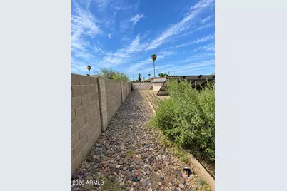 13821 N 40th Avenue, Phoenix, AZ 85053 - Photo 35