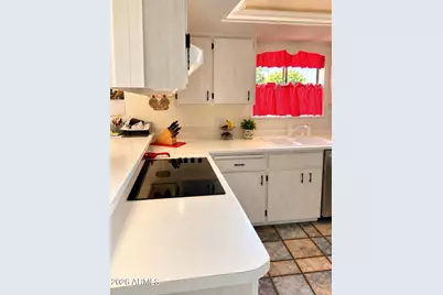 13821 N 40th Avenue, Phoenix, AZ 85053 - Photo 9