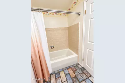 13821 N 40th Avenue, Phoenix, AZ 85053 - Photo 19