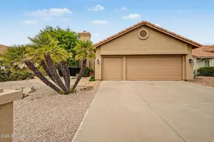 25236 S Flame Tree Dr, Sun Lakes, AZ 85248 - Photo 3
