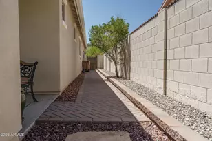 27005 N 81st Ave, Peoria, AZ 85383 - Photo 23