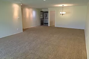 12166 S Shoshoni Dr, Phoenix, AZ 85044 - Photo 11