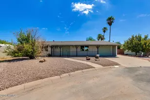 921 S Roslyn Pl, Mesa, AZ 85208 - Photo 1