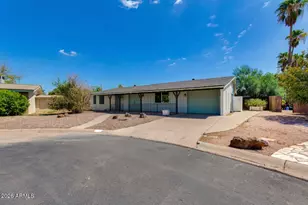 921 S Roslyn Pl, Mesa, AZ 85208 - Photo 3