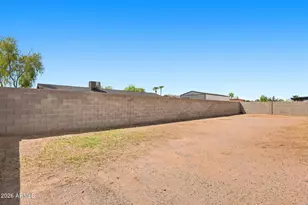 1323 W Morrow Dr, Phoenix, AZ 85027 - Photo 33