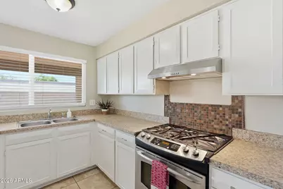 1323 W Morrow Drive, Phoenix, AZ 85027 - Photo 13