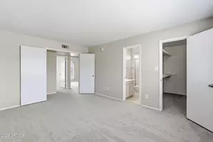 1323 W Morrow Dr, Phoenix, AZ 85027 - Photo 21