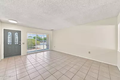 9421 W Glen Oaks Circle N, Sun City, AZ 85351 - Photo 9