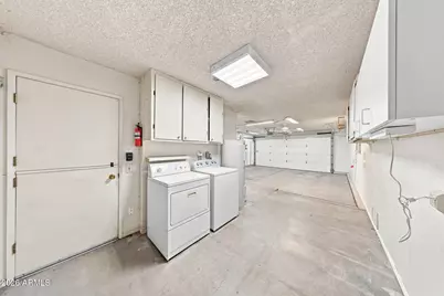 9421 W Glen Oaks Circle N, Sun City, AZ 85351 - Photo 37