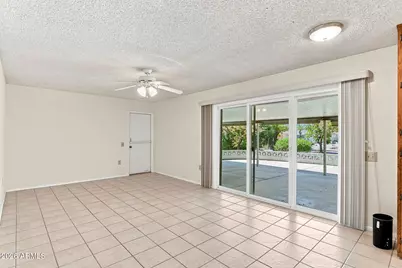 9421 W Glen Oaks Circle N, Sun City, AZ 85351 - Photo 11