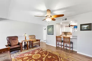 11034 N Coggins Dr, Sun City, AZ 85351 - Photo 13