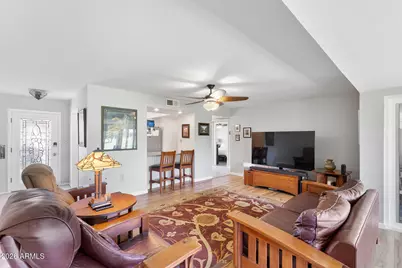 11034 N Coggins Drive, Sun City, AZ 85351 - Photo 15
