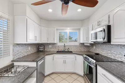 11034 N Coggins Drive, Sun City, AZ 85351 - Photo 3