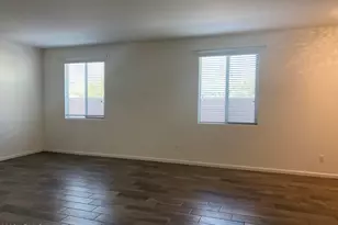 25218 N 54th Dr, Phoenix, AZ 85083 - Photo 3