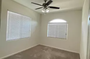 25218 N 54th Dr, Phoenix, AZ 85083 - Photo 13