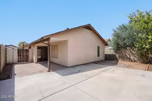 6450 W Golden Ln, Glendale, AZ 85302 - Photo 29