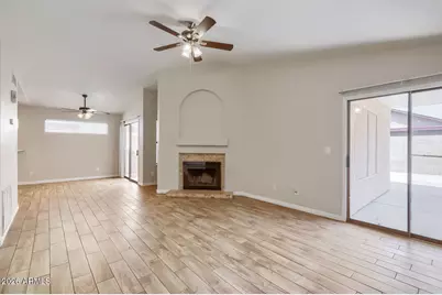 6450 W Golden Lane, Glendale, AZ 85302 - Photo 9