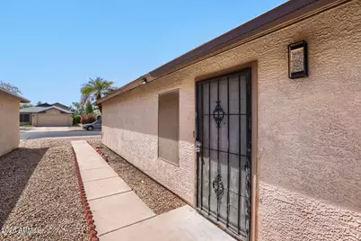 6450 W Golden Lane, Glendale, AZ 85302 - Photo 5
