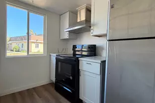 8235 N 34th Dr, Phoenix, AZ 85051 - Photo 5
