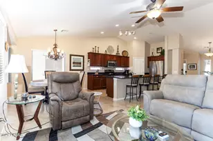 121 S Agua Fria Ln, Casa Grande, AZ 85194 - Photo 9