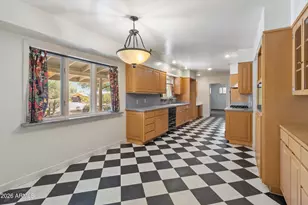 4140 E San Miguel Ave, Phoenix, AZ 85018 - Photo 17