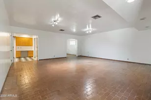 4140 E San Miguel Ave, Phoenix, AZ 85018 - Photo 25