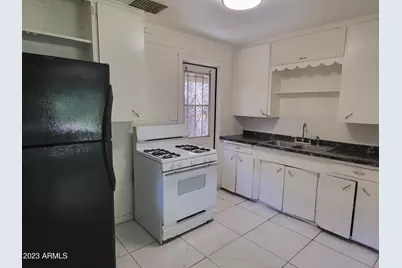 4136 N 17th Street #Apt B, Phoenix, AZ 85016 - Photo 3