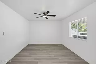 2241 W Morten Ave, Phoenix, AZ 85021 - Photo 21