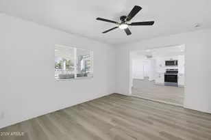 2241 W Morten Ave, Phoenix, AZ 85021 - Photo 19