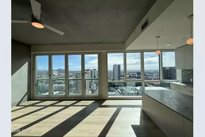 777 N Central Avenue #PH5, Phoenix, AZ 85004 - Photo 3