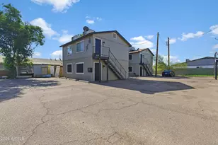 1018 N 22nd Pl, Phoenix, AZ 85006 - Photo 1