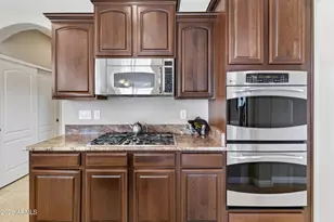 22922 N 40th Pl, Phoenix, AZ 85050 - Photo 17