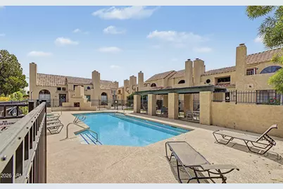 1025 E Highland Avenue #32, Phoenix, AZ 85014 - Photo 1