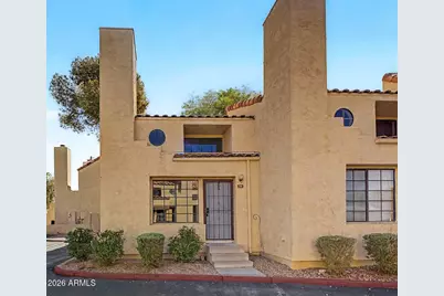 1025 E Highland Avenue #32, Phoenix, AZ 85014 - Photo 1