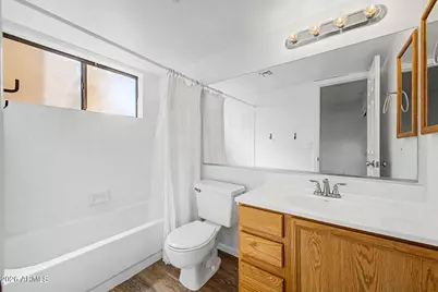 1025 E Highland Avenue #32, Phoenix, AZ 85014 - Photo 19
