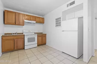 1022 N 22nd Pl, Phoenix, AZ 85006 - Photo 9