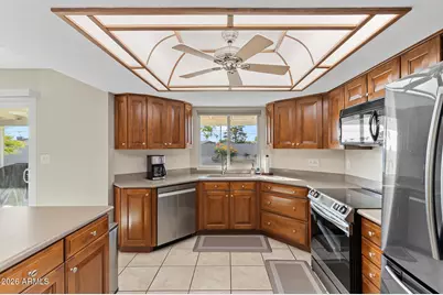 1846 W Taro Lane, Phoenix, AZ 85027 - Photo 5