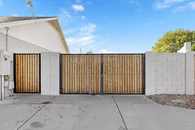 1846 W Taro Lane, Phoenix, AZ 85027 - Photo 9