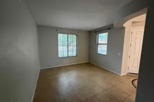 7819 S 22nd Ln, Phoenix, AZ 85041 - Photo 9
