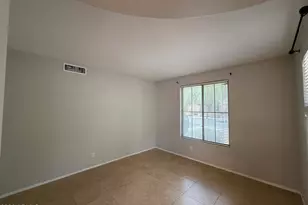 7819 S 22nd Ln, Phoenix, AZ 85041 - Photo 7