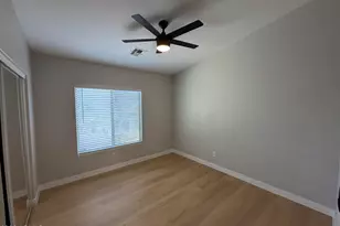 7819 S 22nd Ln, Phoenix, AZ 85041 - Photo 33