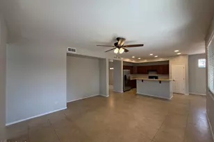 7819 S 22nd Ln, Phoenix, AZ 85041 - Photo 15