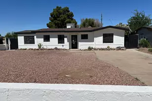 7004 N 14th St, Phoenix, AZ 85020 - Photo 1