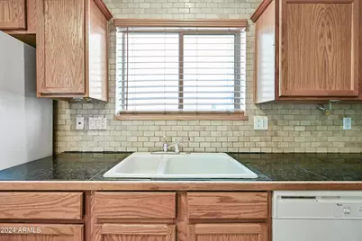 15110 N 140th Avenue, Surprise, AZ 85379 - Photo 7